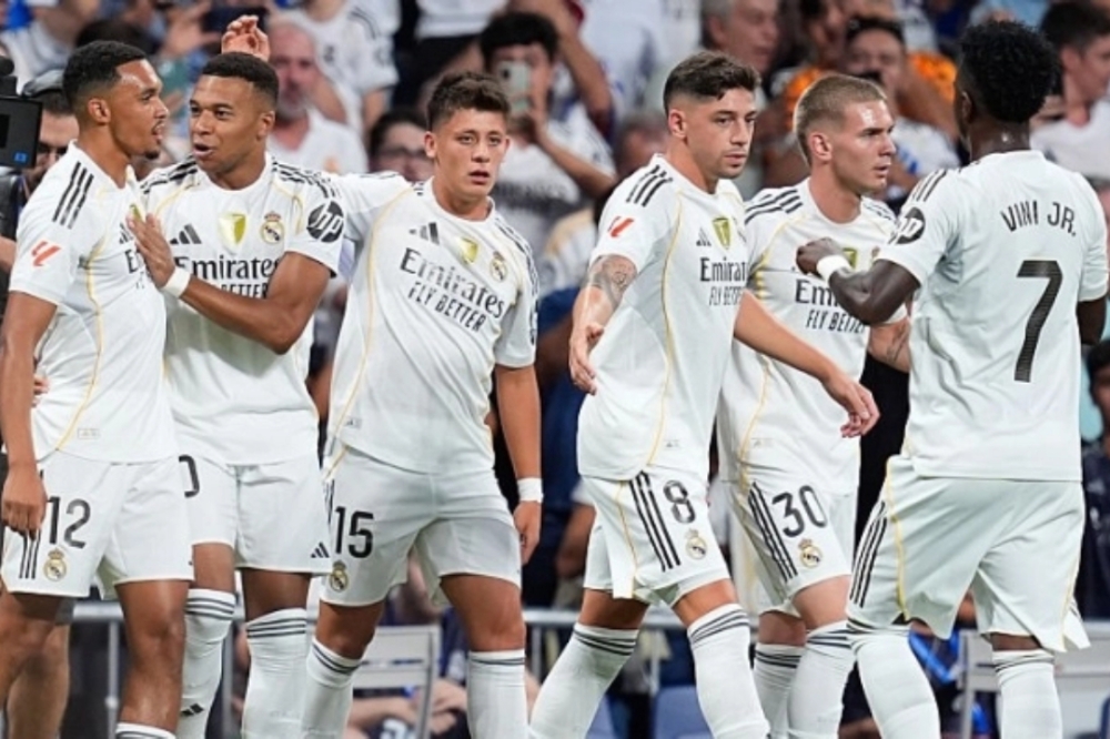 ريال مدريد يقاطع حفل الكرة الذهبية