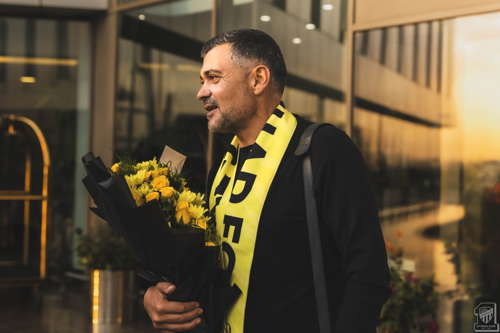 سيرجيو كونسيساو يصل جدة لقيادة الاتحاد