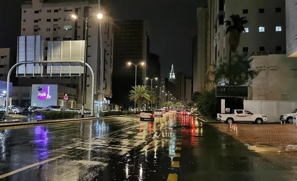 طقس السبت.. أمطار رعدية ورياح نشطة على أجزاء من 6 مناطق