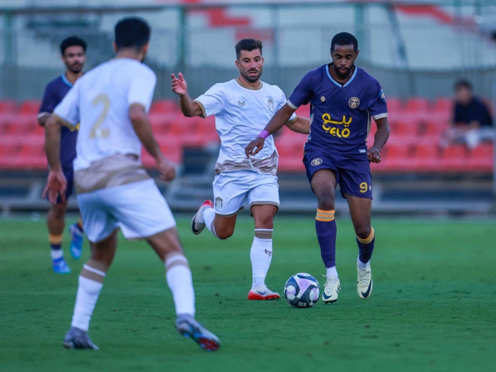 الرياض يفوز بثلاثية وديًا على العدالة