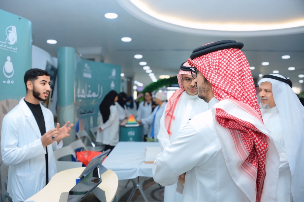جامعي الخبر يفعل يوم الصحة النفسية.. واستشاري: 15% من البشر مصابون بالاكتئاب