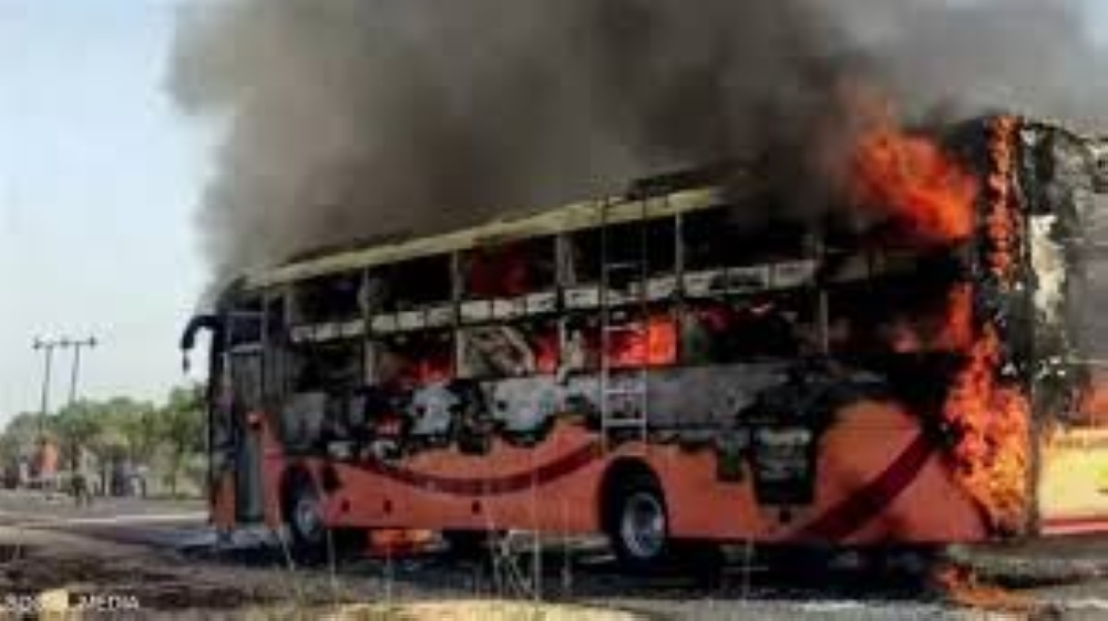 وفاة 20 شخصًا إثر اندلاع حريق في حافلة بولاية راجستان بالهند