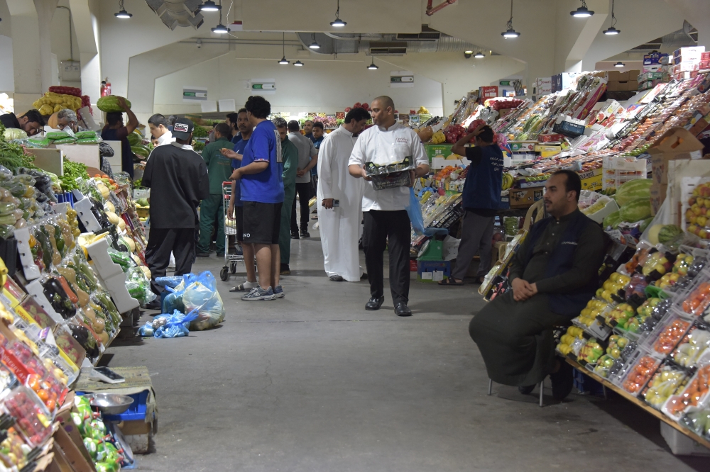 عاجل: من 25 إلى 60 ريالًا.. سعر كرتون الطماطم يقفز لأكثر من 140% بالشرقية