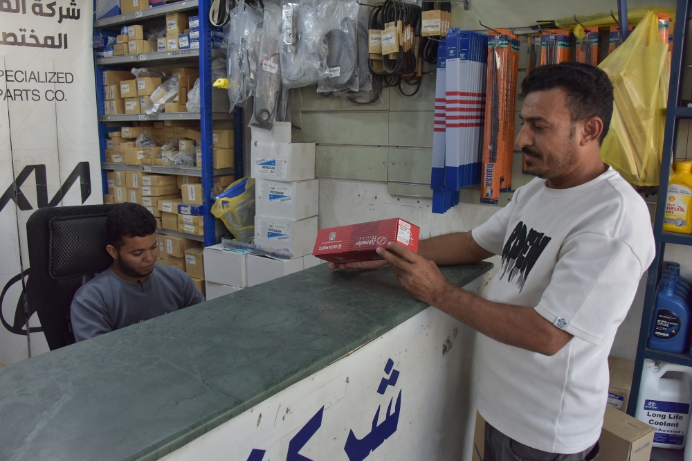  فوضى قطع الغيار.. أسعار متباينة ومنتجات مغشوشة