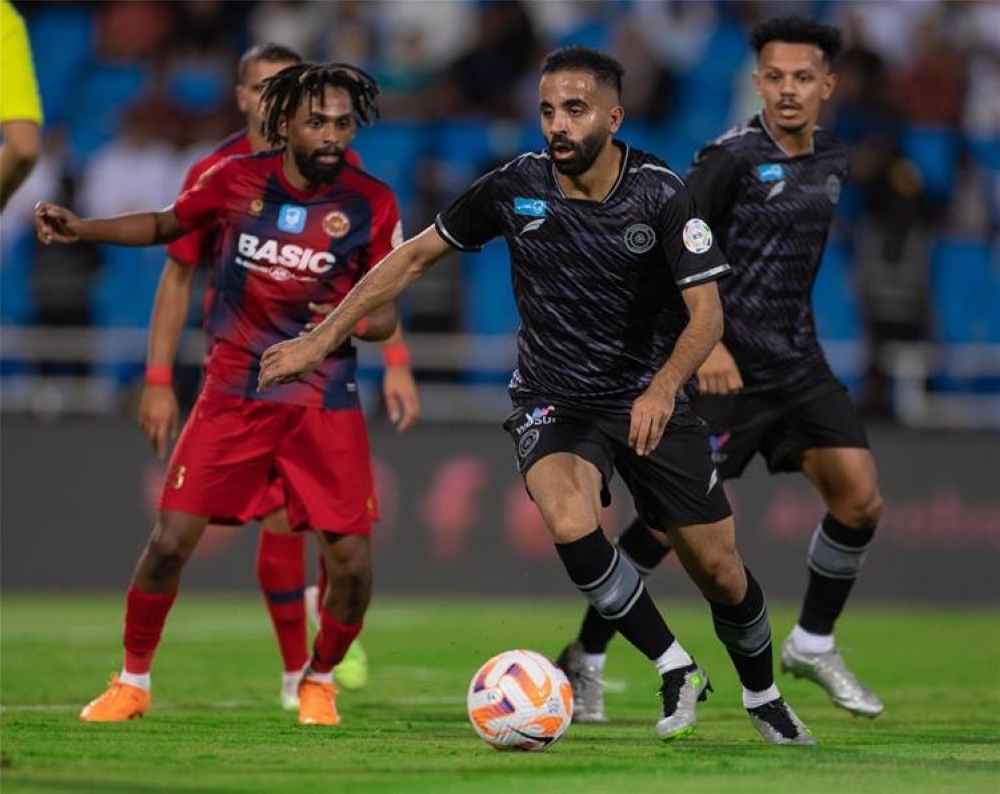 ماذا قدم الشباب وضمك في دوري روشن 25/26؟
