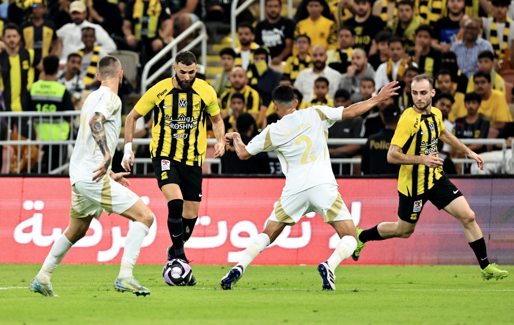 قبل الكلاسيكو .. نتائج الاتحاد والنصر مع الحكم خالد الطريس