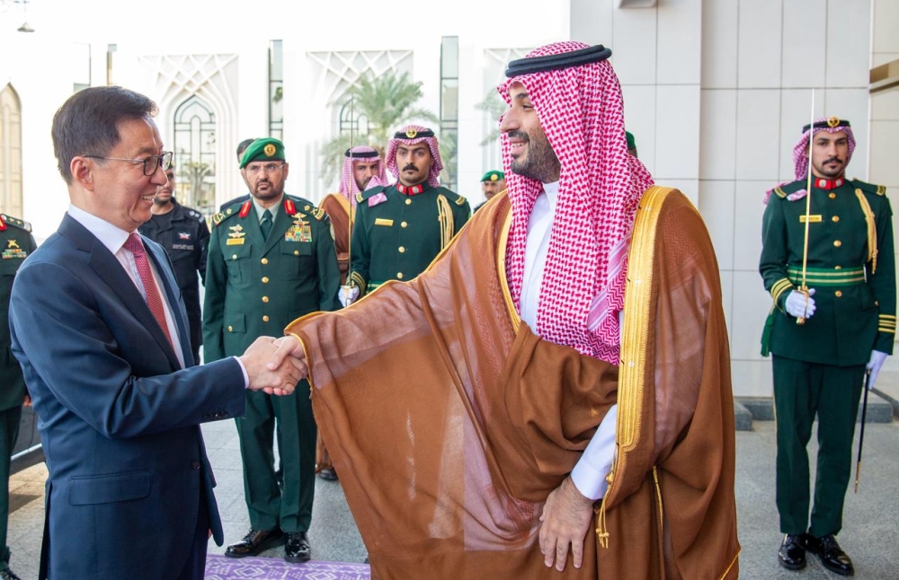 ولي العهد يستقبل نائب الرئيس الصيني في قصر اليمامة