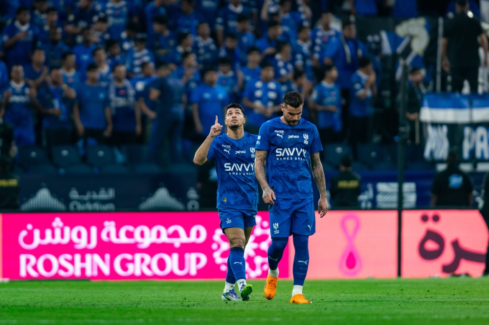 بهدف ليوناردو.. الهلال يتخطى الشباب في روشن