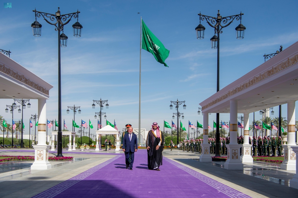 ولي العهد يستقبل ملك ماليزيا في الديوان الملكي بقصر اليمامة - واس