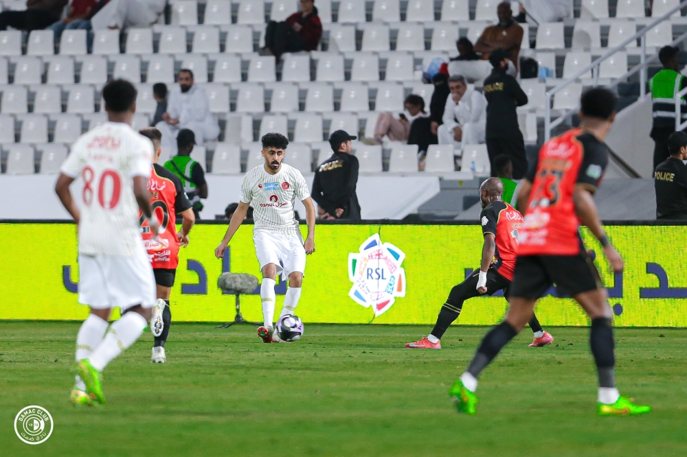 ضمك يفرض التعادل على الرياض في دوري روشن