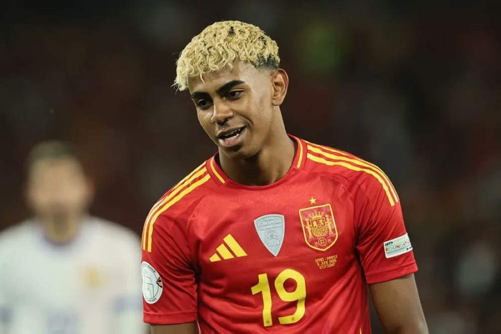 استبعاد يامال من منتخب إسبانيا بسبب الإصابة