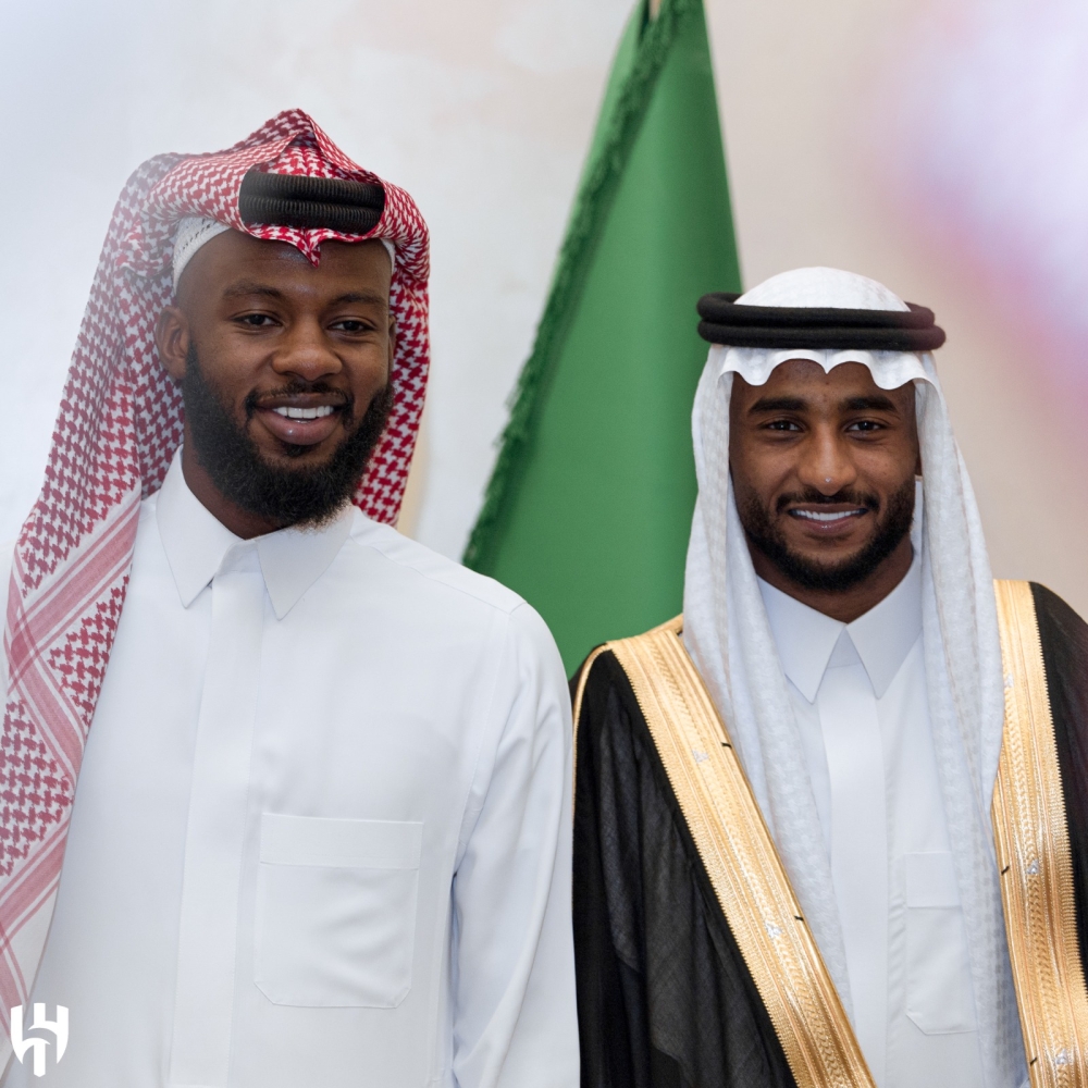 نجوم الهلال يشاركون في زفاف متعب الحربي