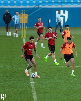 نونيز يشارك بتدريبات الهلال