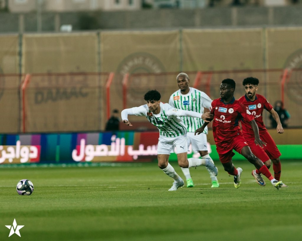 النجمة يفرض التعادل على ضمك في دوري روشن
