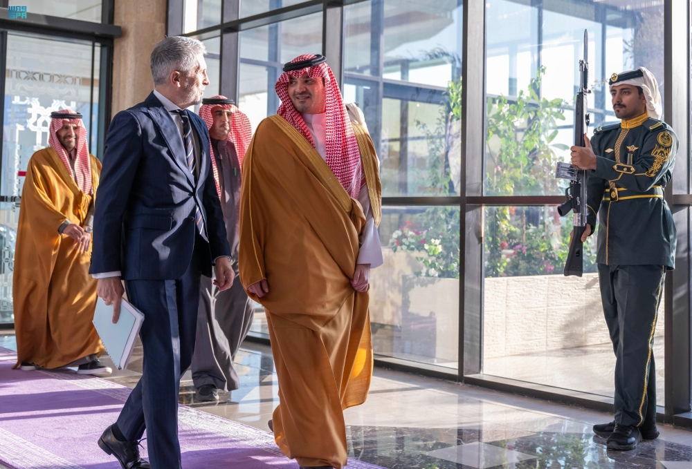 وزير الداخلية ونظيره الإسباني يوقعان الخطة المشتركة للتعاون