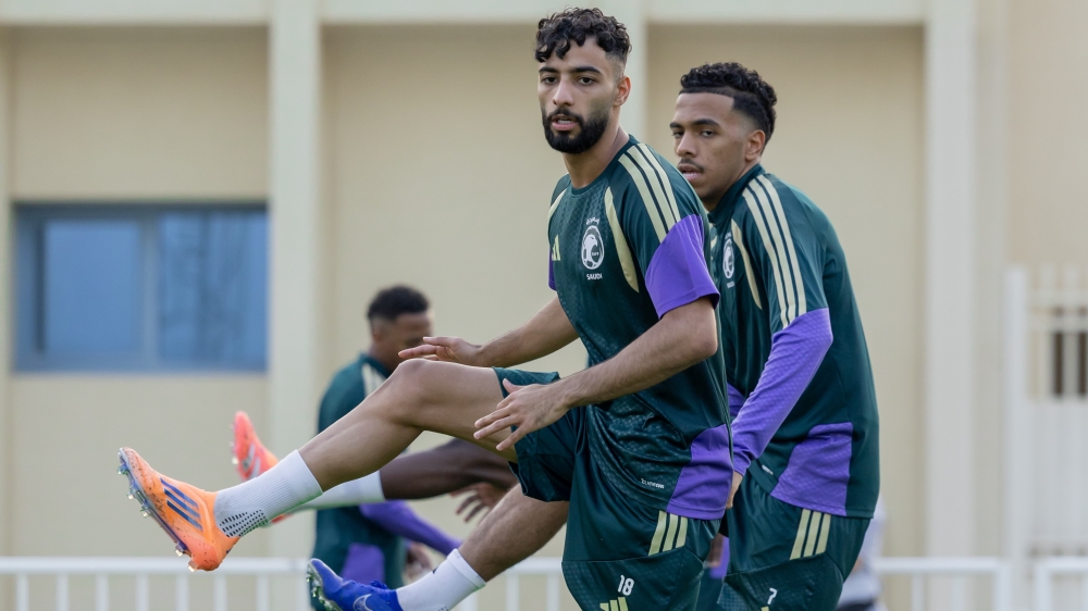 الأخضر يختتم استعداداته لمواجهة منتخب عمان