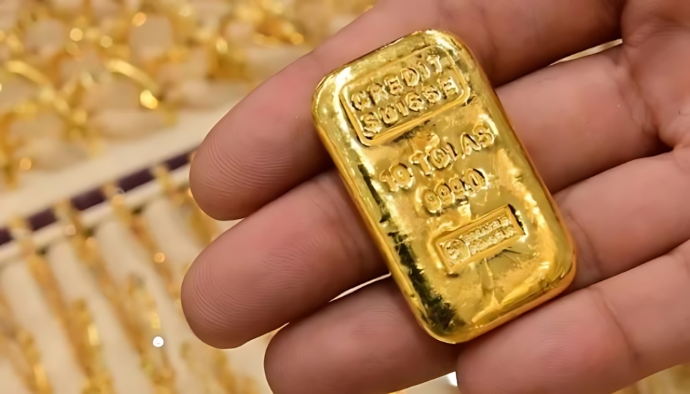 الذهب يهبط من ذروة 6 أسابيع مع تحول المتداولين لجني الأرباح