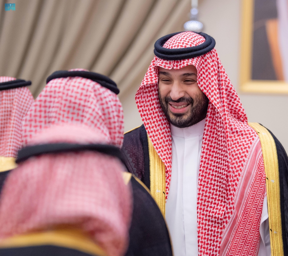 ولي العهد يستقبل الأمراء والعلماء وجمعًا من المواطنين في الدمام - واس