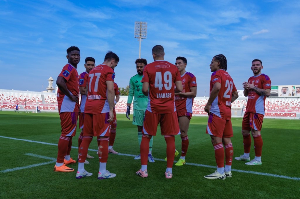 الشارقة الإماراتي يتعاقد مع مدرب الهلال السابق