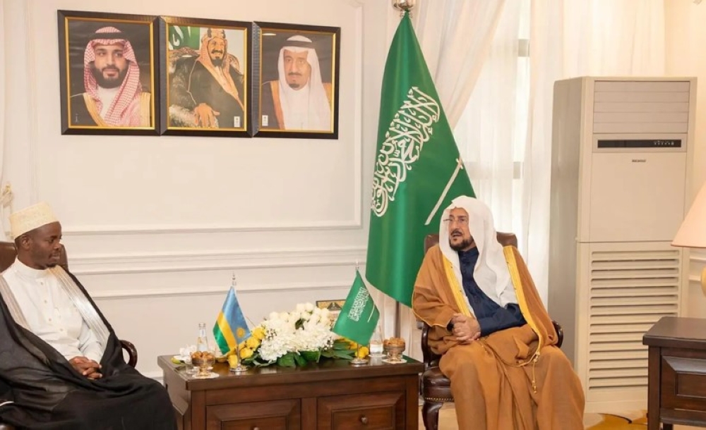 وزير الشؤون الإسلامية ومفتي رواندا يبحثان نشر منهج الوسطية والاعتدال - واس