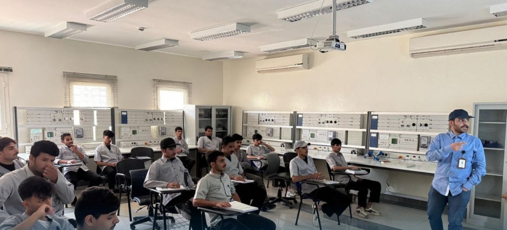 بـ4 تخصصات.. فتح باب القبول المباشر في الكلية التقنية بطريف