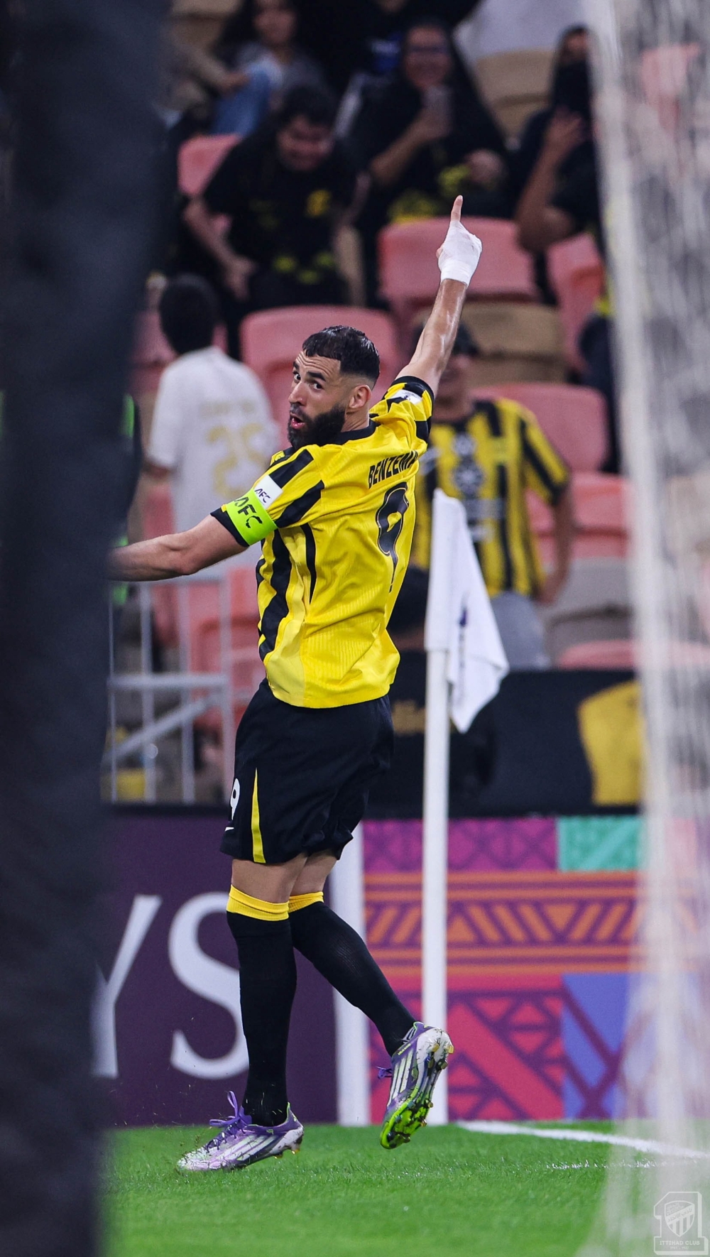 ماذا قدم كريم بنزيما مع الاتحاد أمام ناساف؟