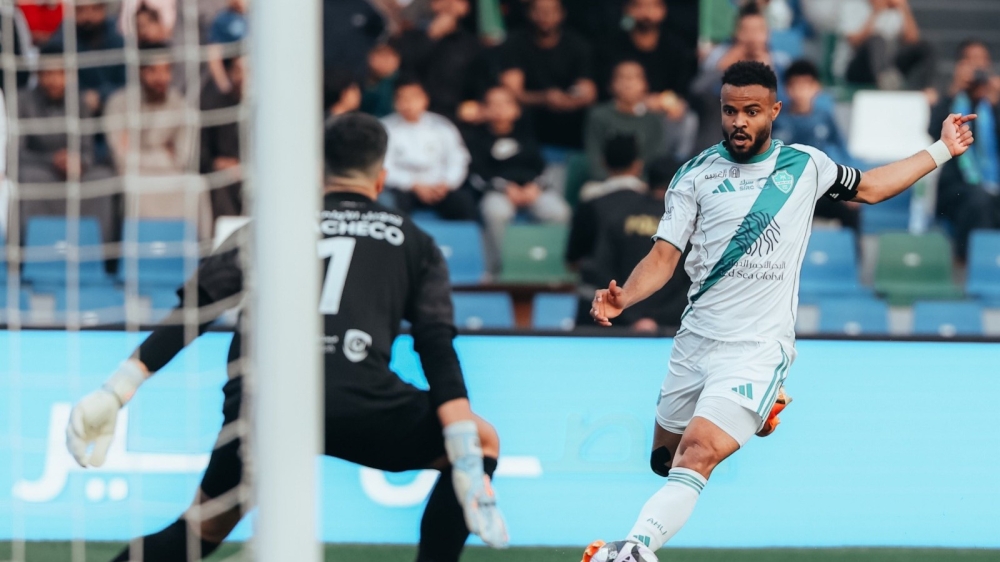 مجرشي مهدد بالغياب عن كلاسيكو الأهلي والنصر 