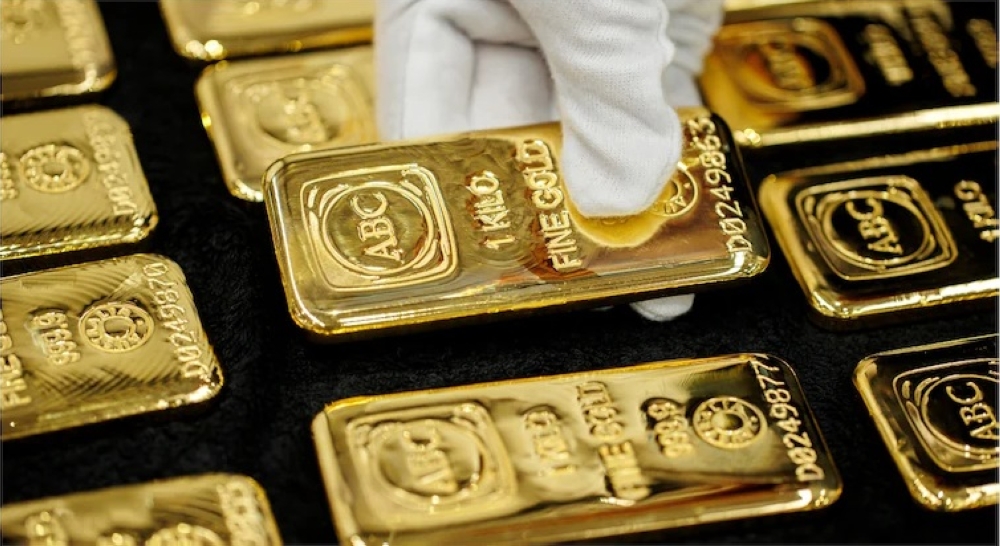 الذهب يتراجع بفعل جني الأرباح وارتفاع الدولار