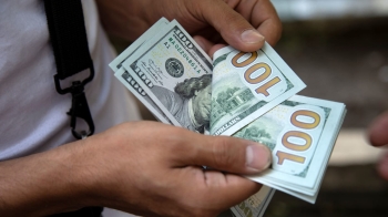 استقرار سعر الدولار مقابل الجنيه المصري اليوم الثلاثاء 13-1-2026 - (أرشيفية)