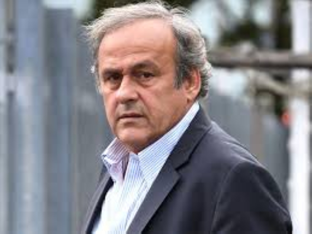 بلاتيني يتهم إنفانتينو بالتحول إلى 'مستبد'