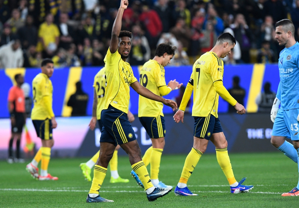 النصر يستعيد نغمة الفوز على حساب الشباب في روشن