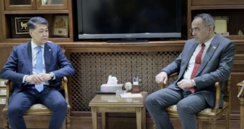 وزير الزراعة السوري مع المدير العام للمنظمة الإسلامية للأمن الغذائي - سانا