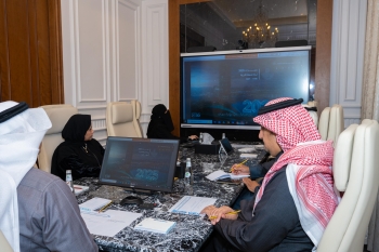 اجتماع اللجنة التنفيذية لمعالجة التشوهات البصرية 