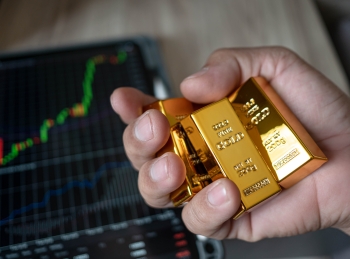 الذهب يتجاوز 4800 دولار للأوقية مع تزايد الطلب على المعدن الأصفر - متداولة