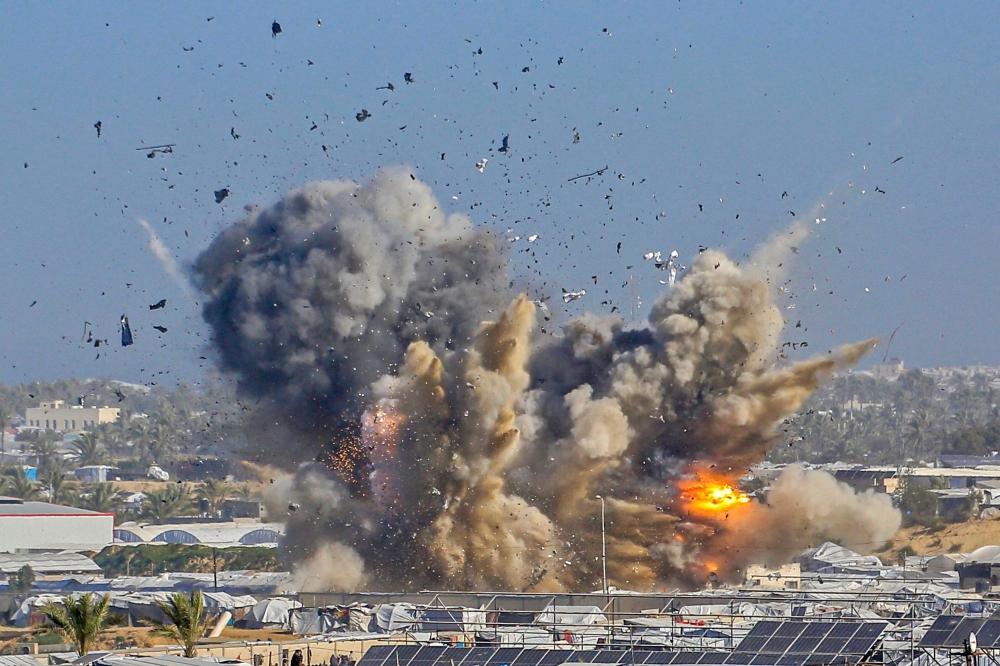 25 شهيدًا في قصف للاحتلال على غزة