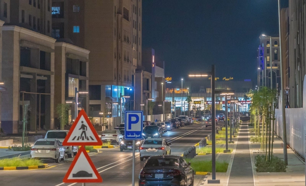 قرب الانتهاء من مشروع تطوير وأنسنة 24 شارعاً حيوياً