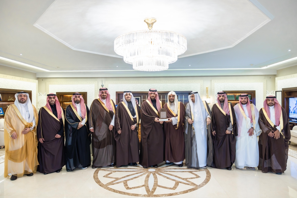 نائب أمير المنطقة الشرقية يستقبل أعضاء مجلس إدارة جمعية 'قبس'