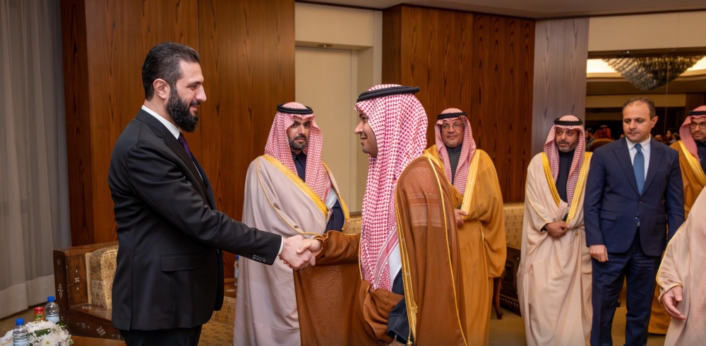 أكدا عمق العلاقة بين البلدين.. الرئيس السوري يلتقي وزير الثقافة بدمشق