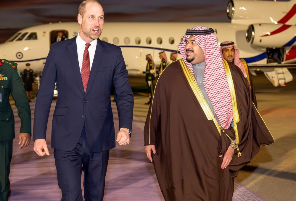 ولي عهد المملكة المتحدة يصل إلى الرياض وفي مقدمة مستقبليه نائب أمير المنطقة - واس