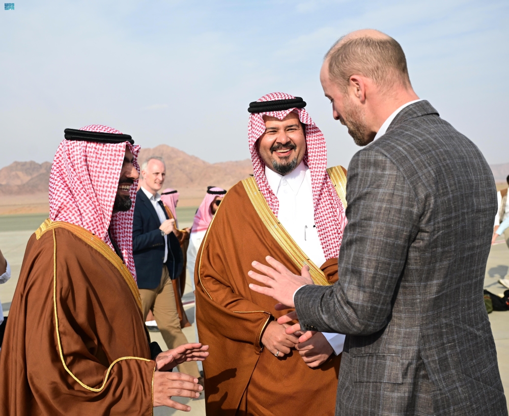 ولي عهد بريطانيا يغادر محافظة العلا