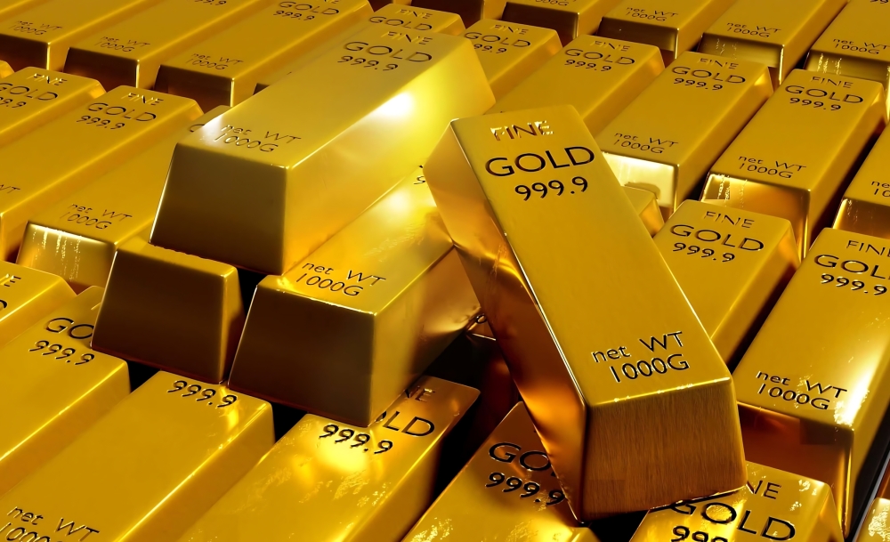 الذهب يستقر مع انتعاش الدولار وبيانات أمريكية أفضل من التوقعات