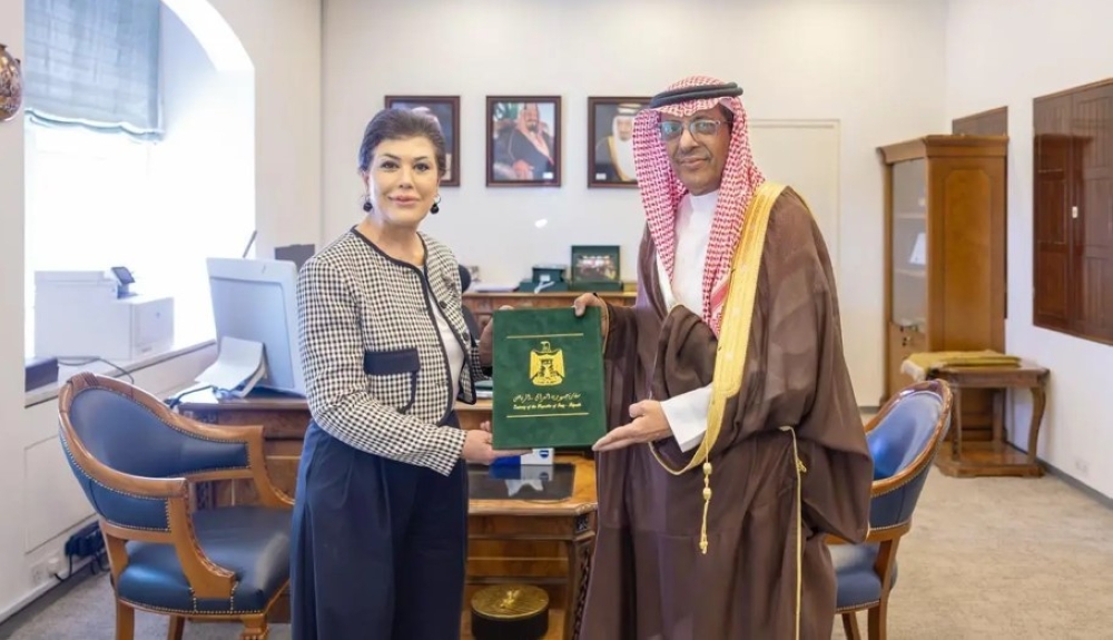 تتصل بالعلاقات.. وزير الخارجية يتلقى رسالة خطية من نظيره العراقي