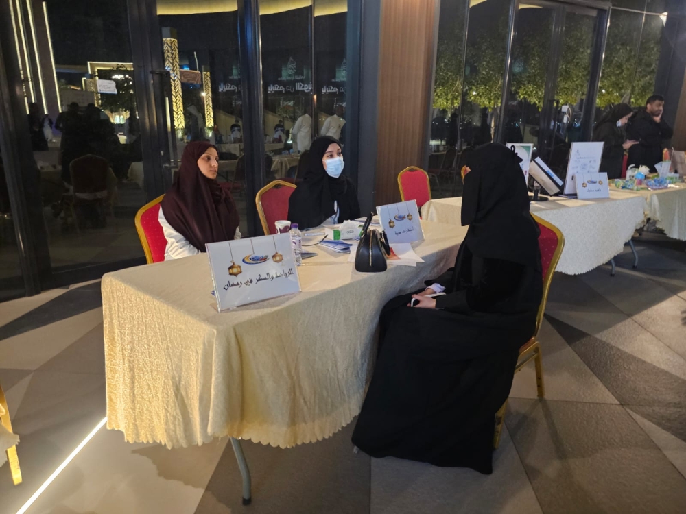 استشارية لـ”اليوم“: ساعتان بعد الإفطار توقيت ذهبي لحرق السكر
