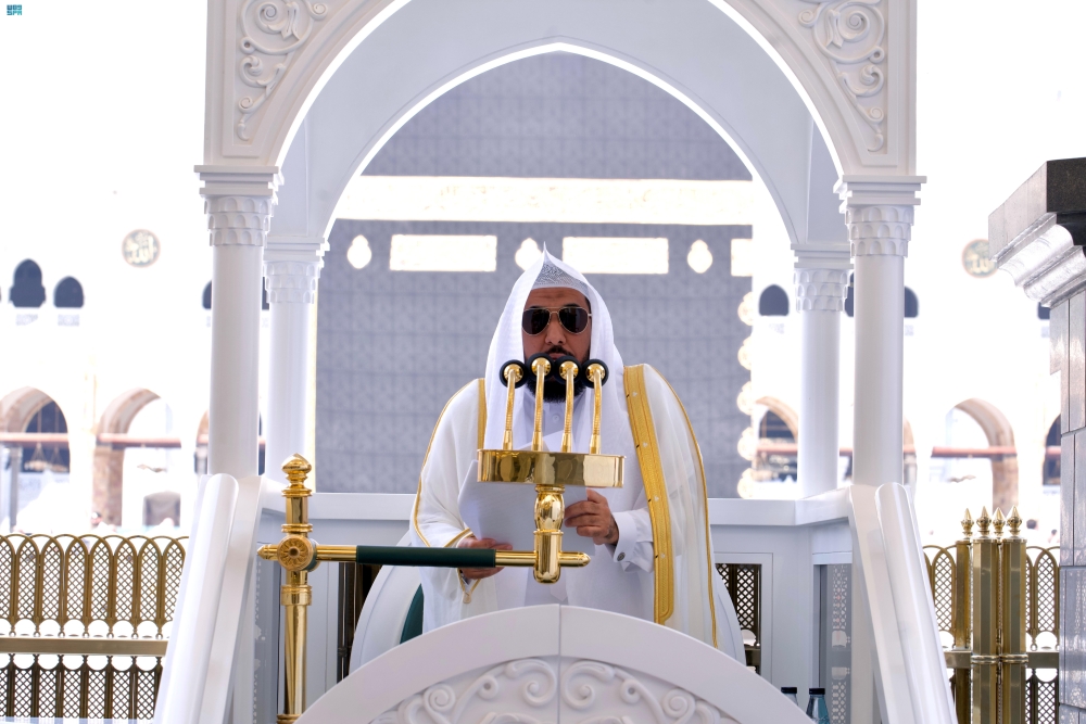 إمام الحرم: رمضان شهر العمل لا الكسل