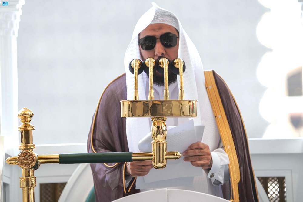 إمام الحرم: رمضان شهر العمل لا الكسل