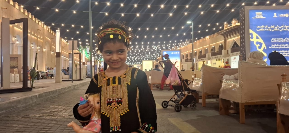 شاهد| أطفال الأحساء يبدعون في الإلقاء والنشيد بأزياء التأسيس