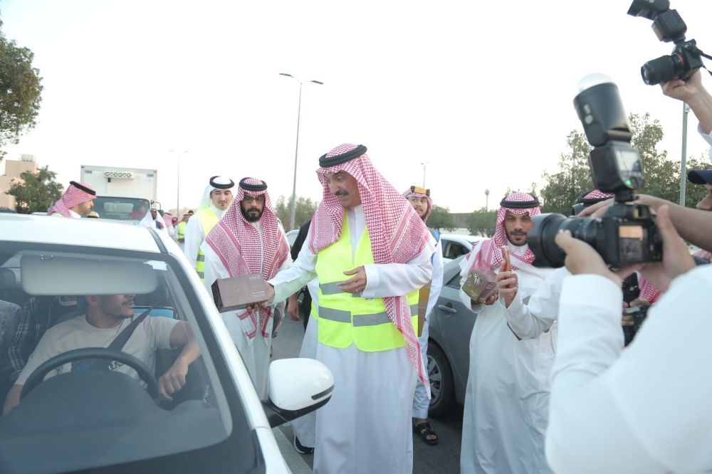 احتفاءً بيوم التأسيس.. 2000 وجبة تسد رمق الصائمين وتؤمن طريقهم بالأحساء