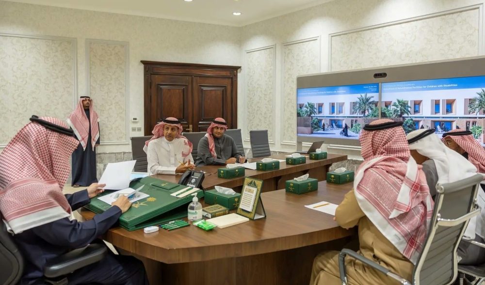 أمير الجوف يطّلع على مشروع مجمّع تأهيل الأطفال ذوي الإعاقة بسكاكا