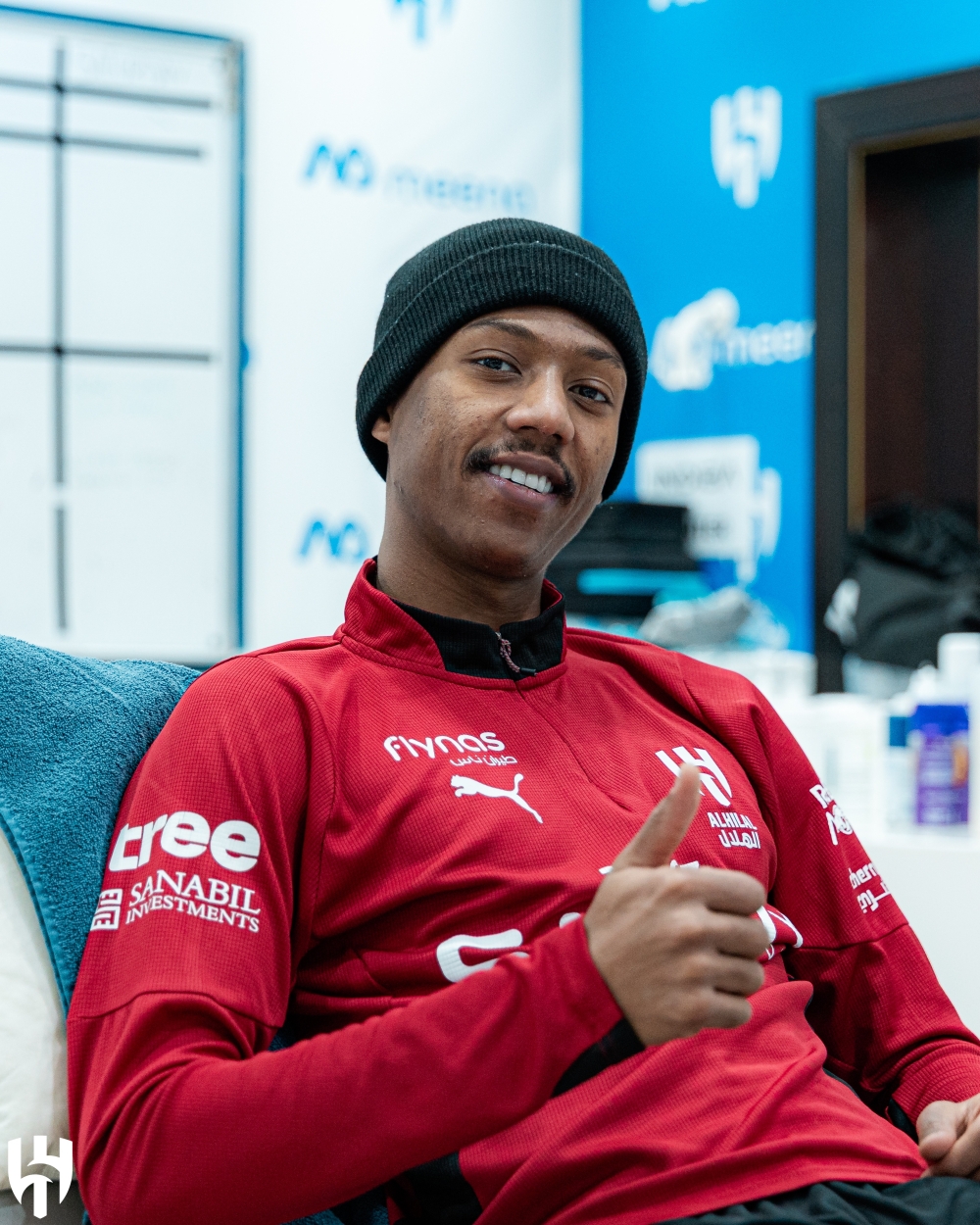 عاجل .. موقف ناصر الدوسري من مواجهة الهلال والنجمة