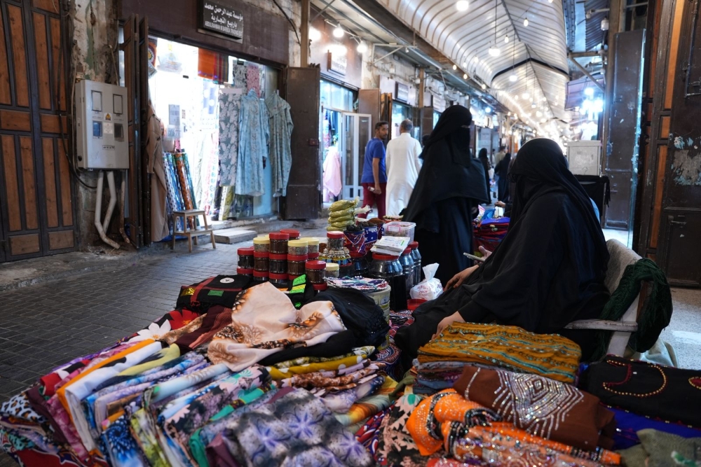 'بسطة الصدق'.. ابنة تخلد إرث والدتها التجاري بجدة التاريخية